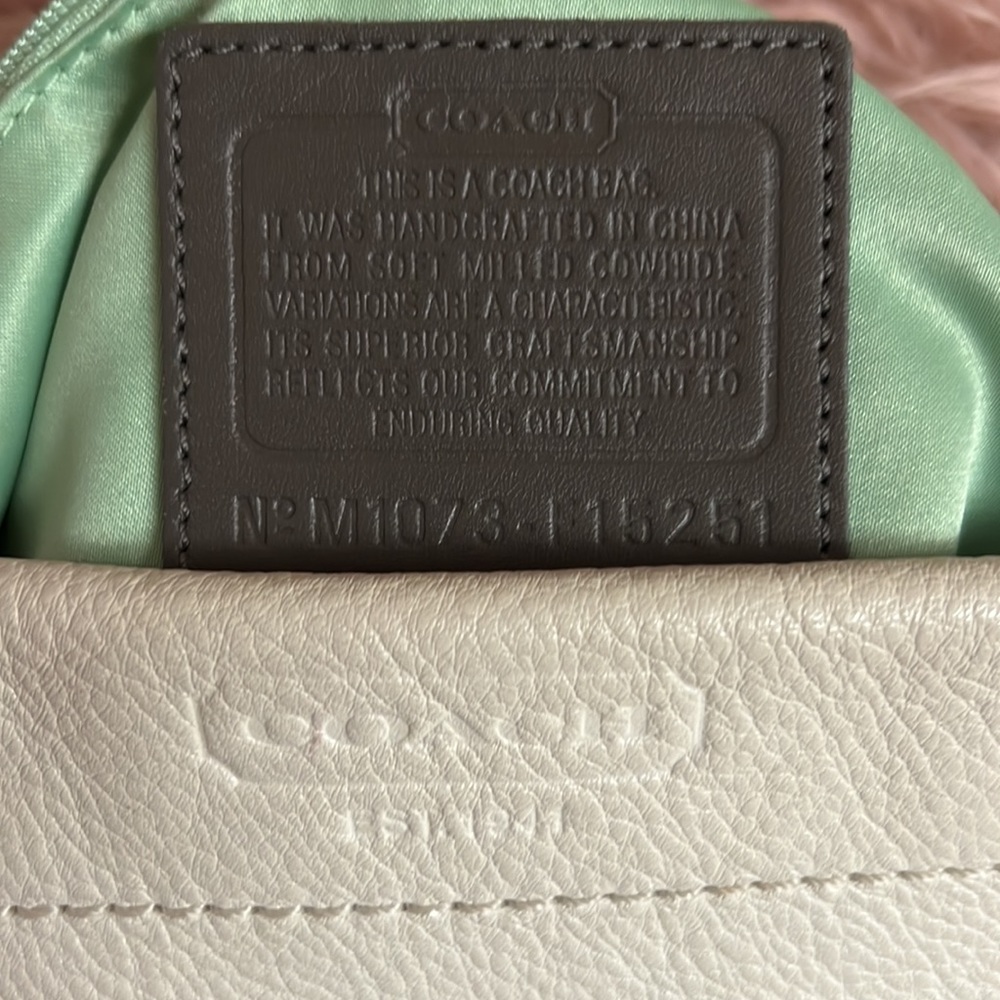 Coach handbag. Medium size. Like new condition.  Ivory with green silk interior. - Picture 4 of 8